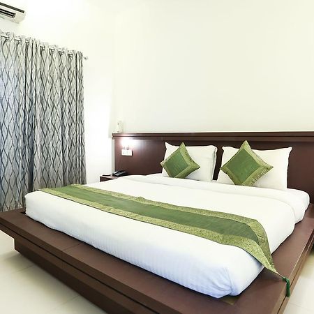 Treebo Trend Al Saj Convention Centre Kazhakuttam Εξωτερικό φωτογραφία